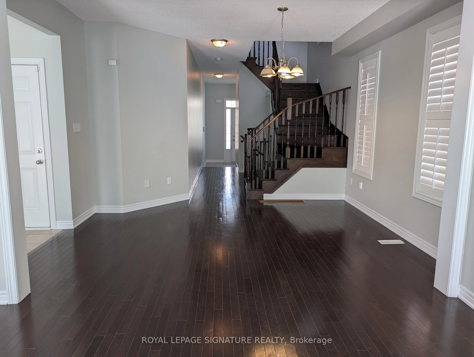 Photo 4 of 24 Allegro Drive, Brampton, Credit Valley — HOMEH