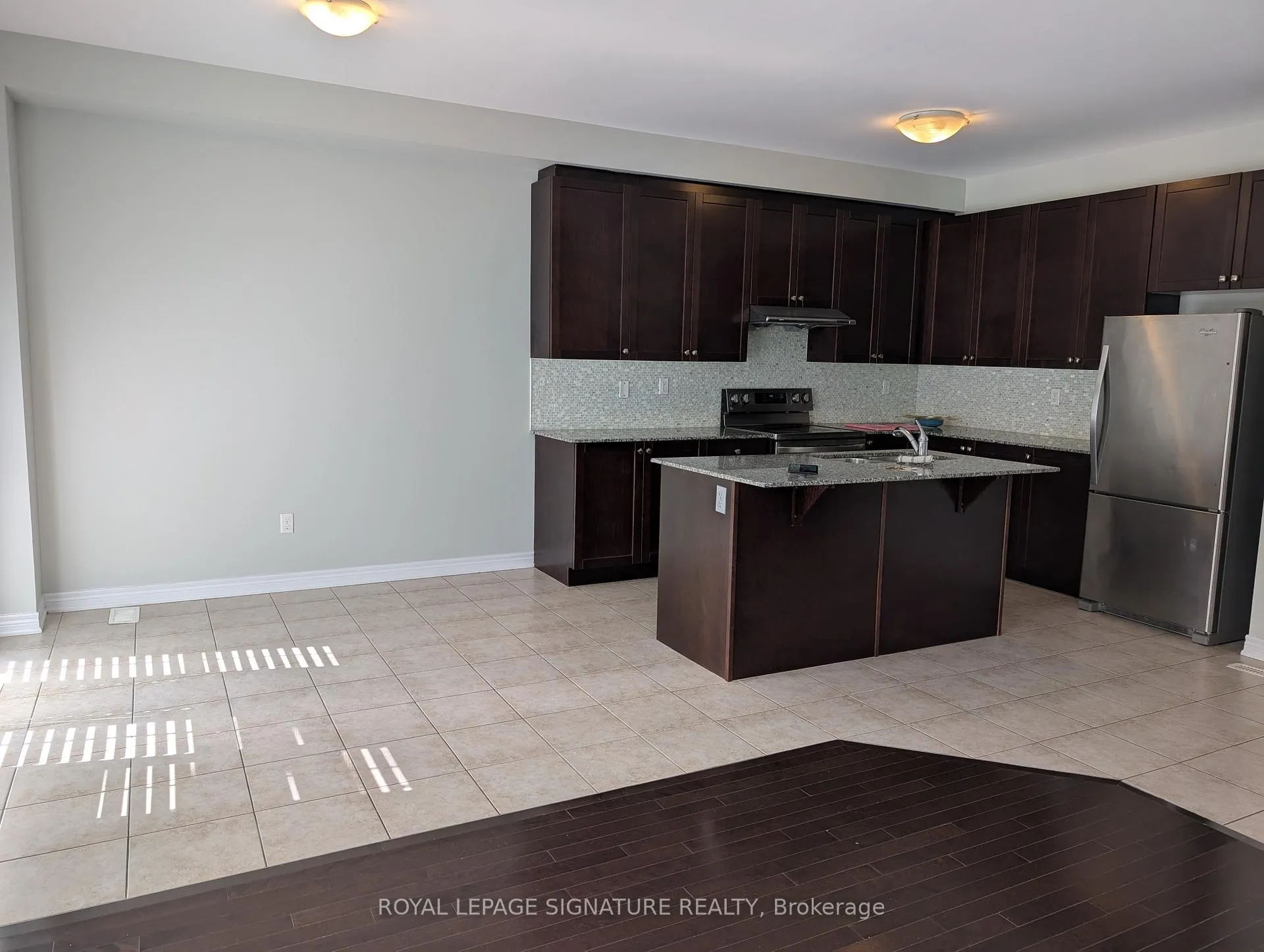 Photo 5 of 24 Allegro Drive, Brampton, Credit Valley — HOMEH