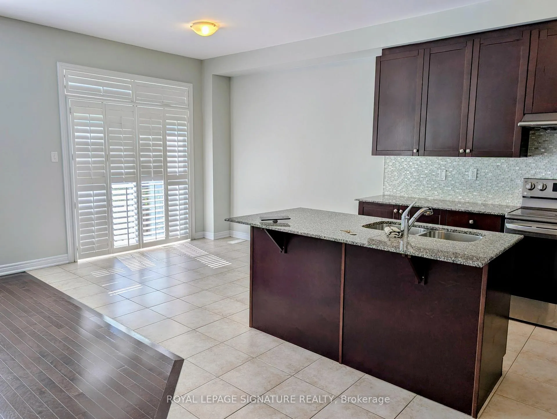 Photo 6 of 24 Allegro Drive, Brampton, Credit Valley — HOMEH