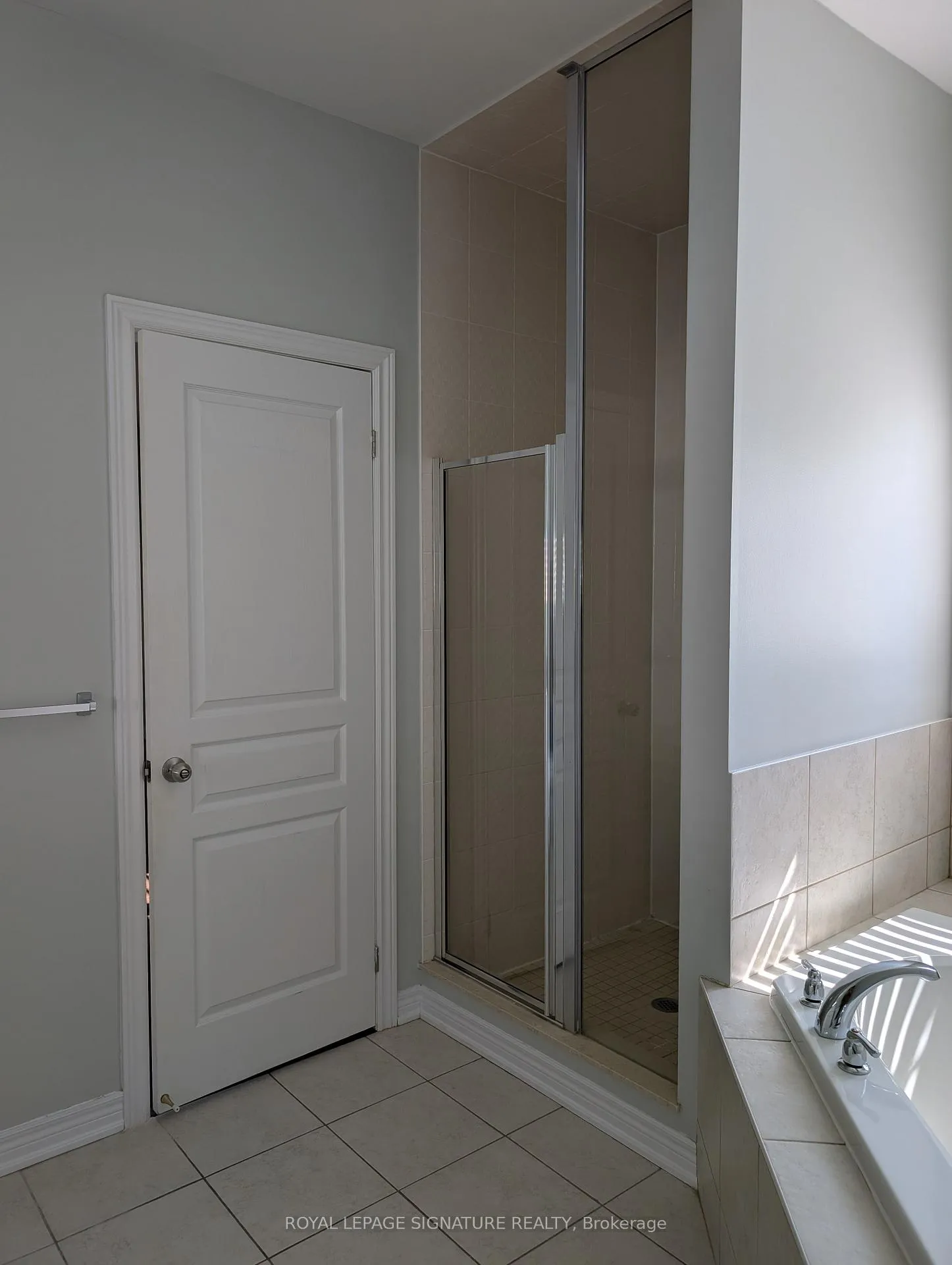 Photo 9 of 24 Allegro Drive, Brampton, Credit Valley — HOMEH