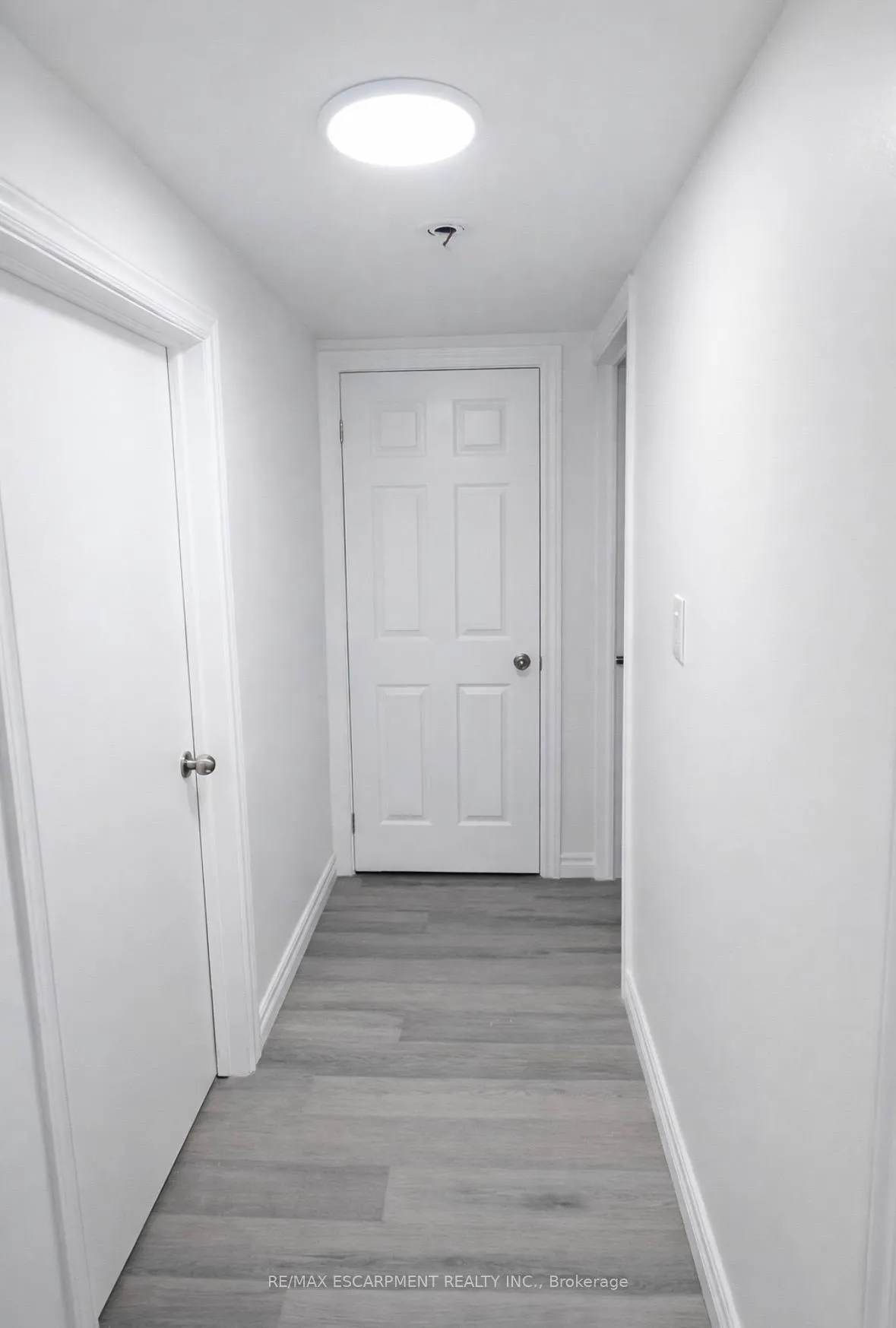 Photo 13 of Unit LOWER, 23 Ivanhoe Road, Brantford, Brier Park — HOMEH