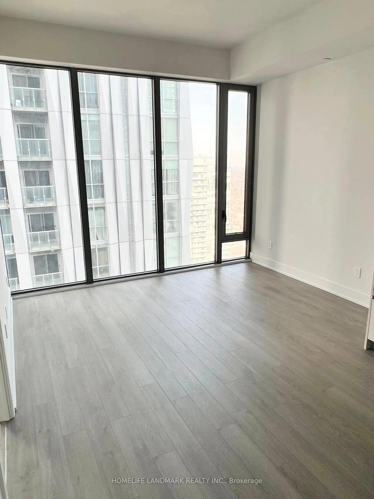 Photo 2 of Unit 3808, 8 Cumberland Street, Toronto, The Annex — HOMEH