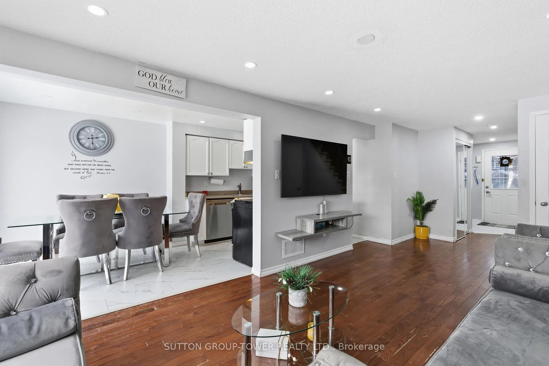 Photo 4 of 360 Dunsmore Lane, Barrie, Georgian Drive — HOMEH