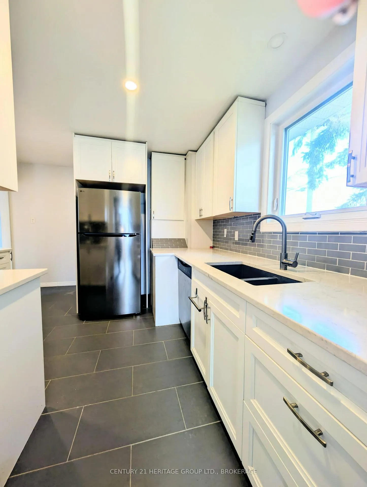 Photo 3 of 155 Carruthers Avenue, Kingston, Central City East — HOMEH