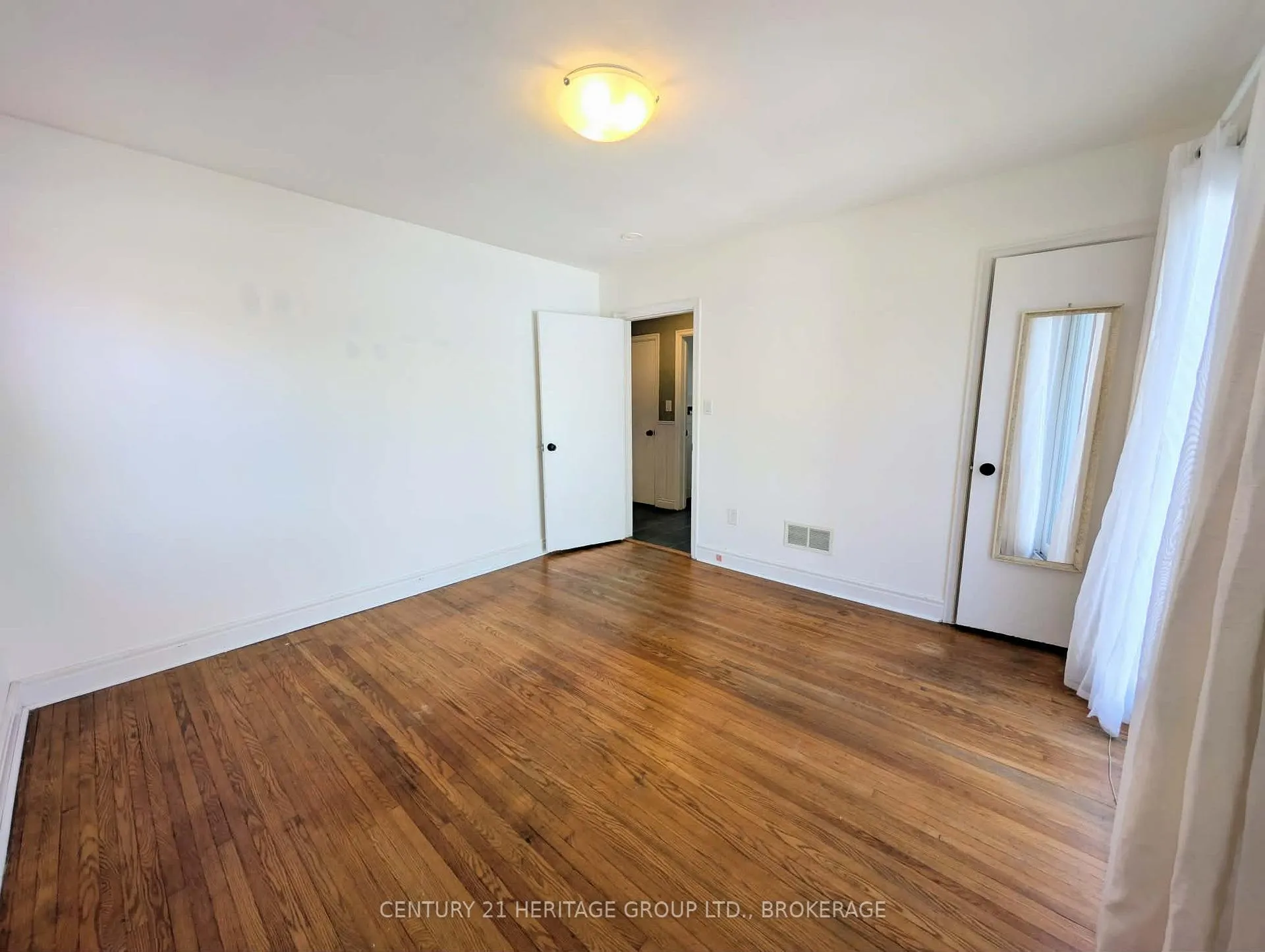 Photo 8 of 155 Carruthers Avenue, Kingston, Central City East — HOMEH
