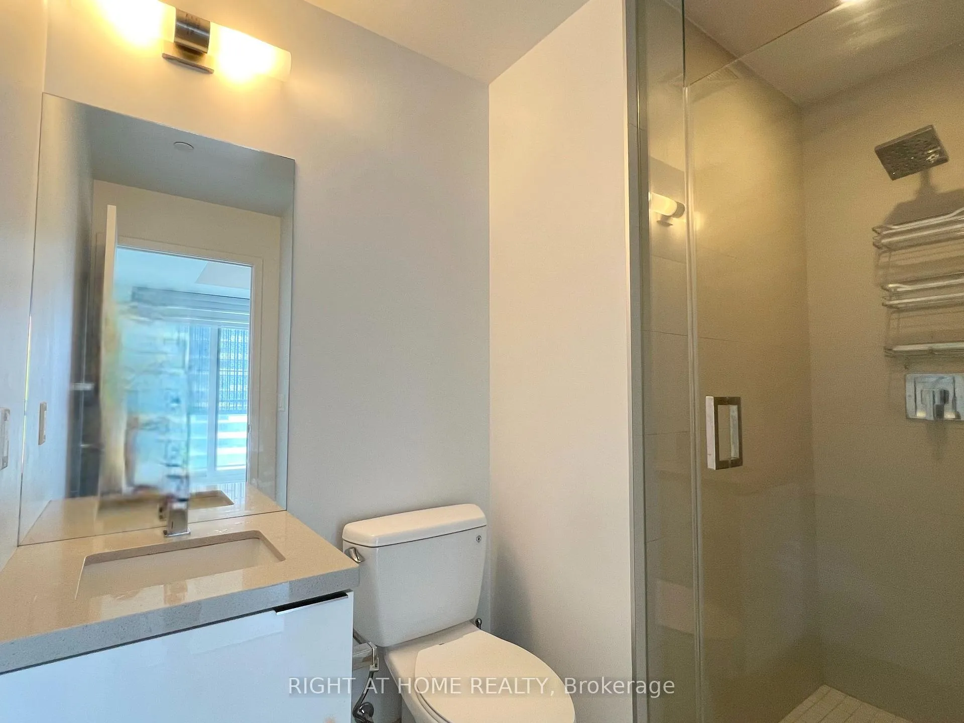 Photo 11 of Unit 5001, 8 Eglinton Avenue E, Toronto, Mount Pleasant West — HOMEH