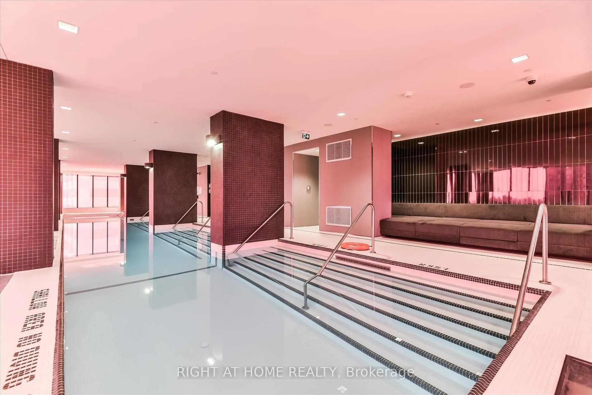 Photo 18 of Unit 5001, 8 Eglinton Avenue E, Toronto, Mount Pleasant West — HOMEH