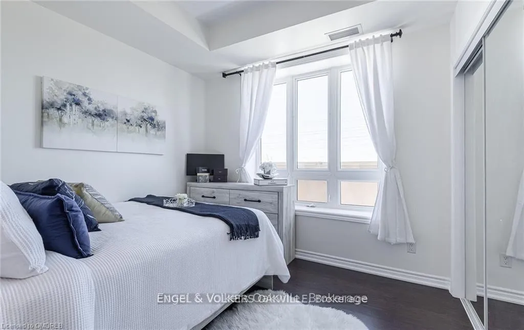 Photo 14 of Unit 218, 5327 Upper Middle Road, Burlington, Orchard — HOMEH
