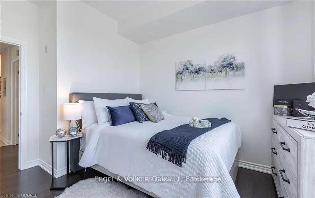 Photo 15 of Unit 218, 5327 Upper Middle Road, Burlington, Orchard — HOMEH