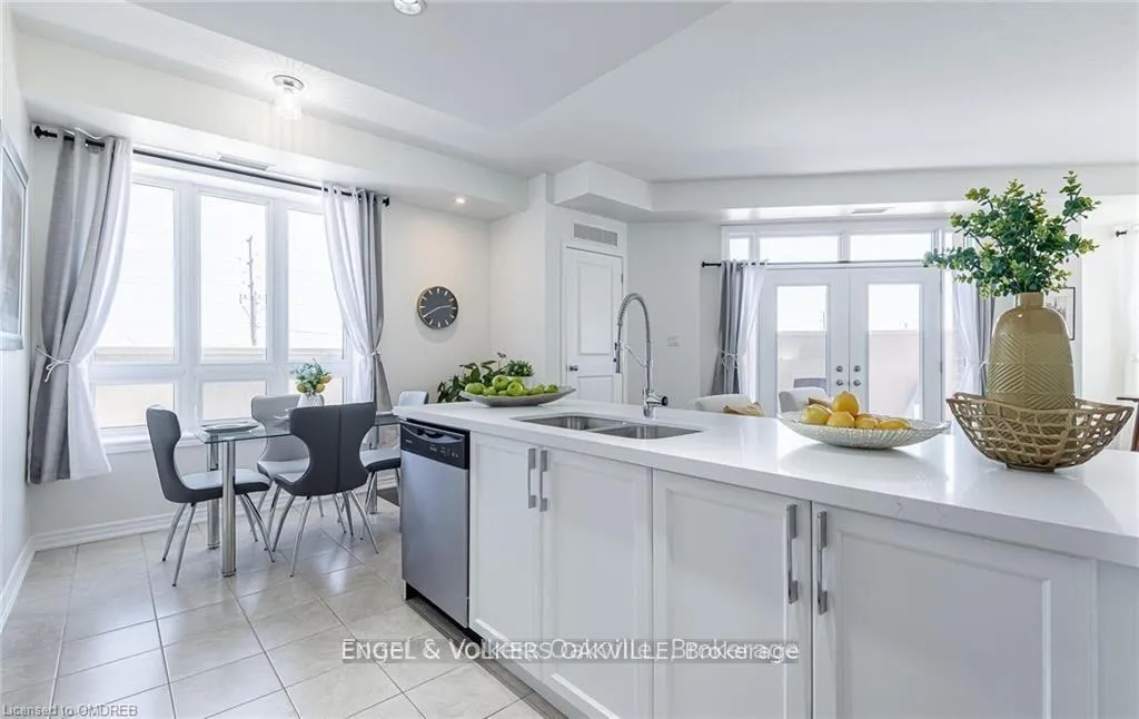 Photo 23 of Unit 218, 5327 Upper Middle Road, Burlington, Orchard — HOMEH