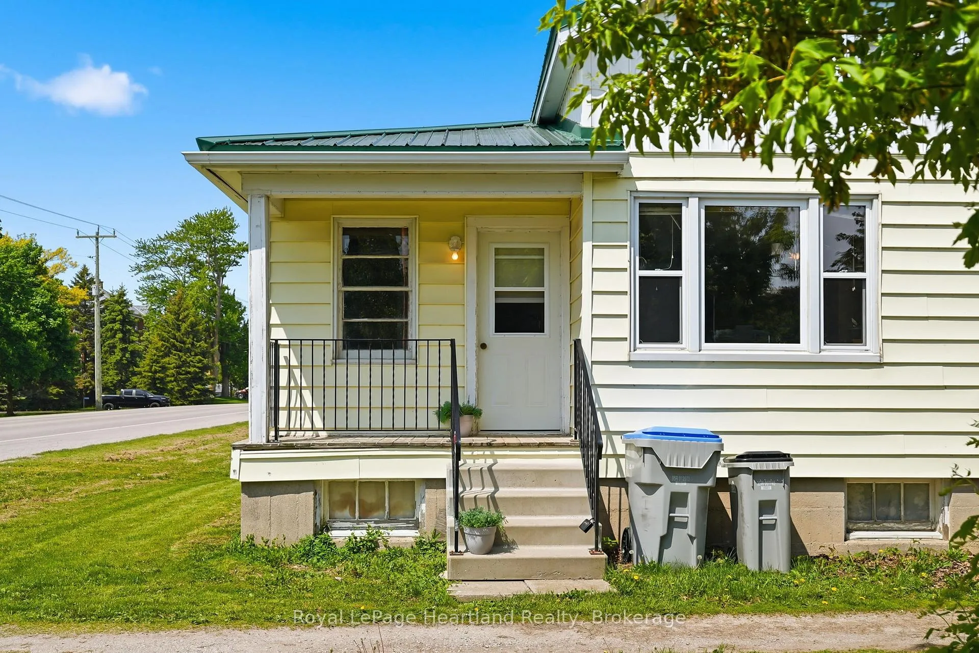 Photo 6 of 41574 Kirkton Road, South Huron, Usborne — HOMEH