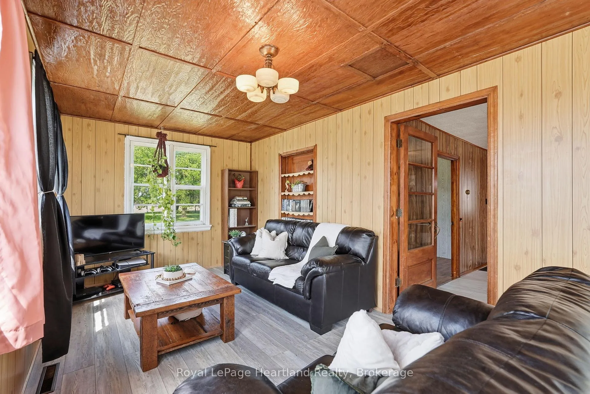 Photo 7 of 41574 Kirkton Road, South Huron, Usborne — HOMEH