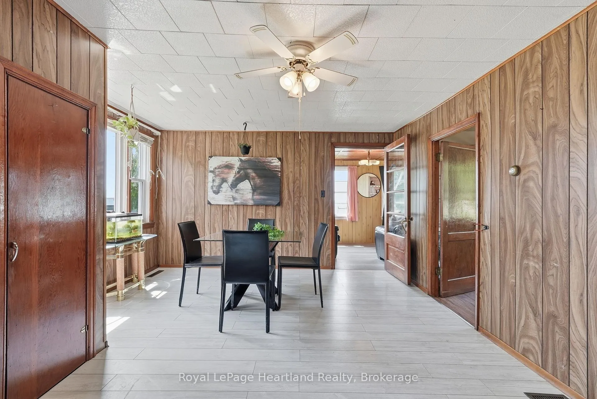 Photo 14 of 41574 Kirkton Road, South Huron, Usborne — HOMEH