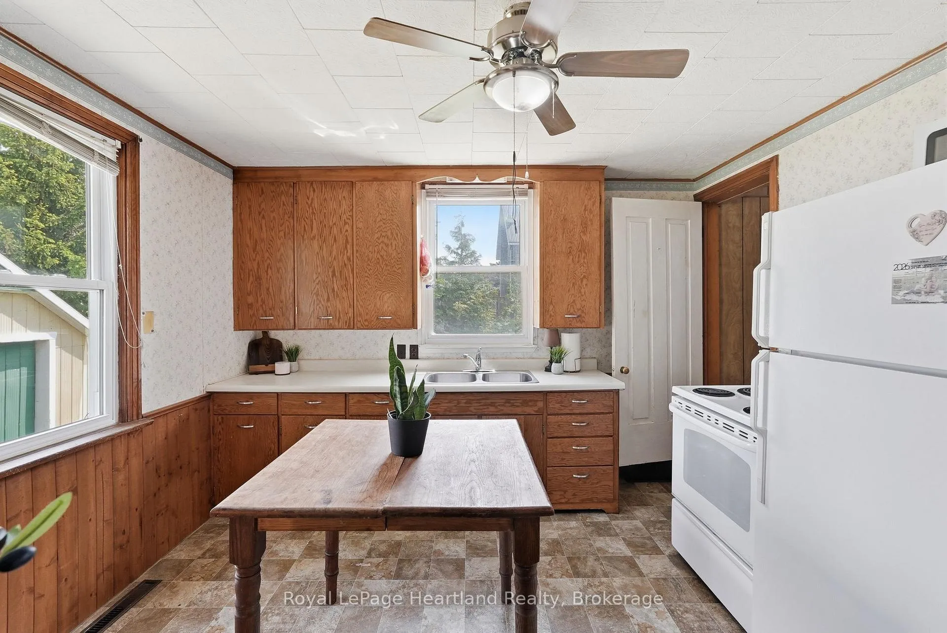 Photo 18 of 41574 Kirkton Road, South Huron, Usborne — HOMEH