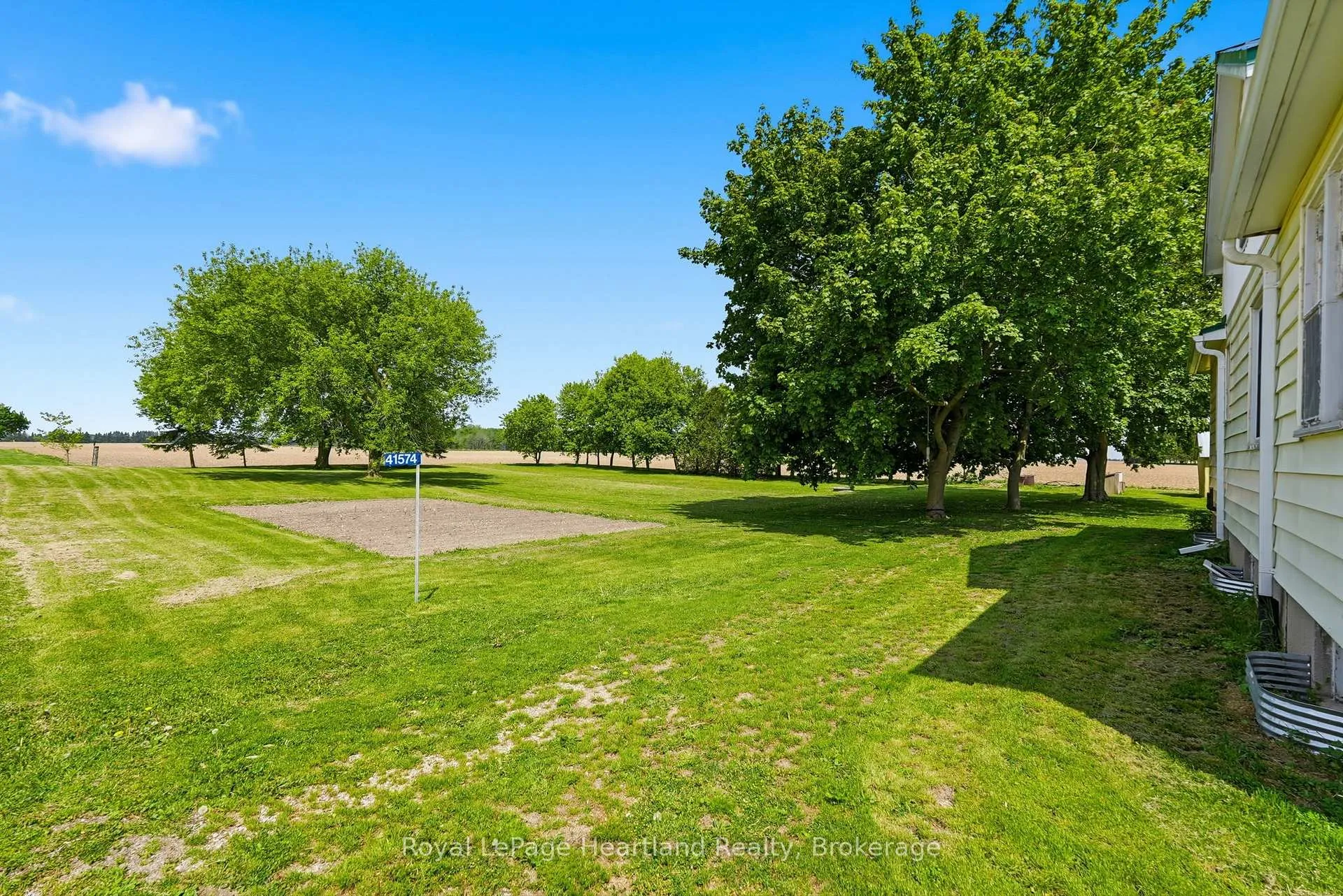 Photo 28 of 41574 Kirkton Road, South Huron, Usborne — HOMEH