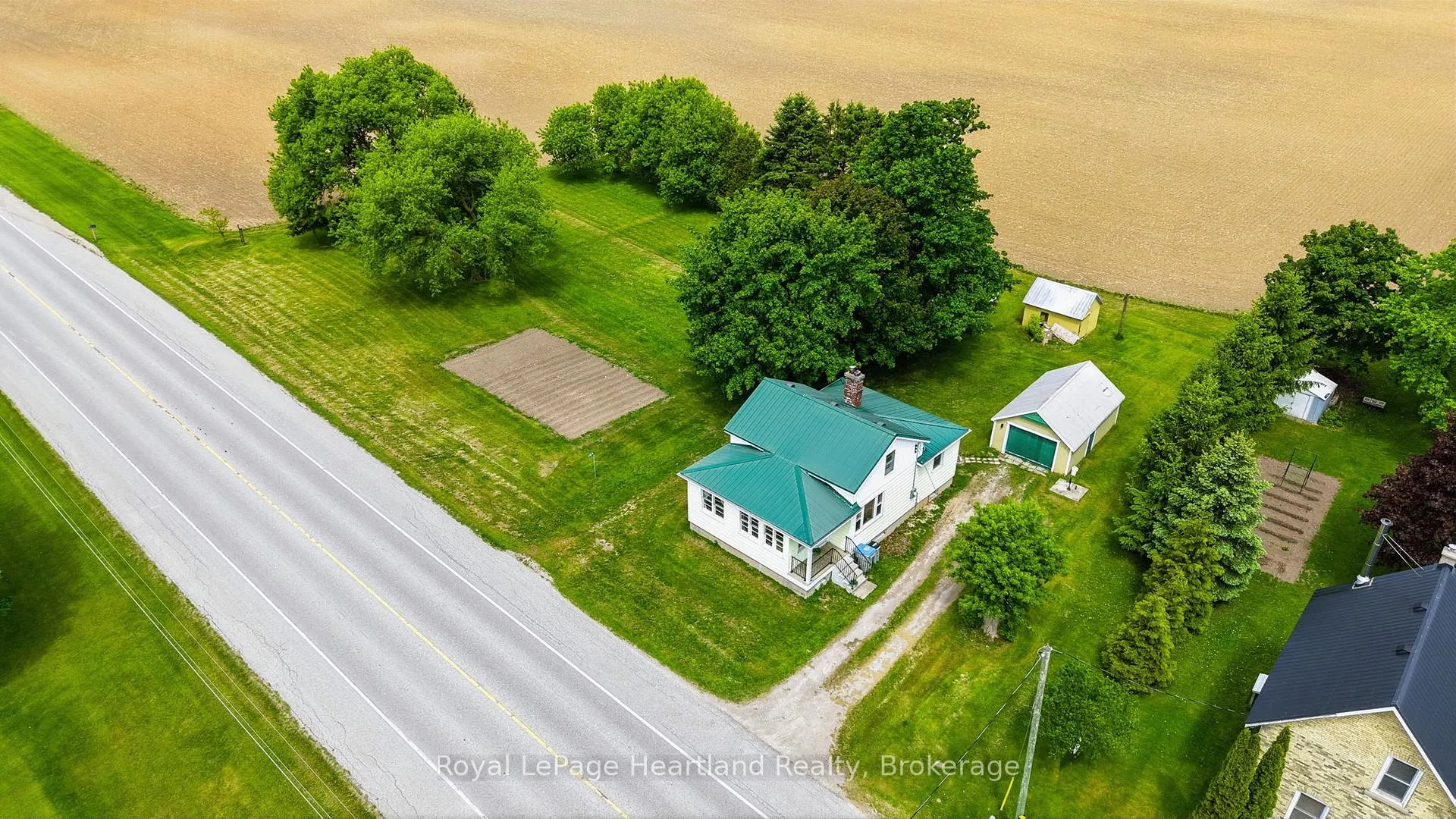 Photo 32 of 41574 Kirkton Road, South Huron, Usborne — HOMEH