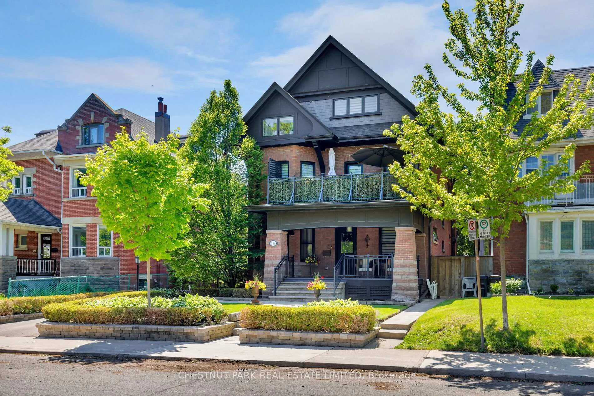 Photo 2 of 386 Palmerston Boulevard, Toronto, Palmerston-Little Italy — HOMEH