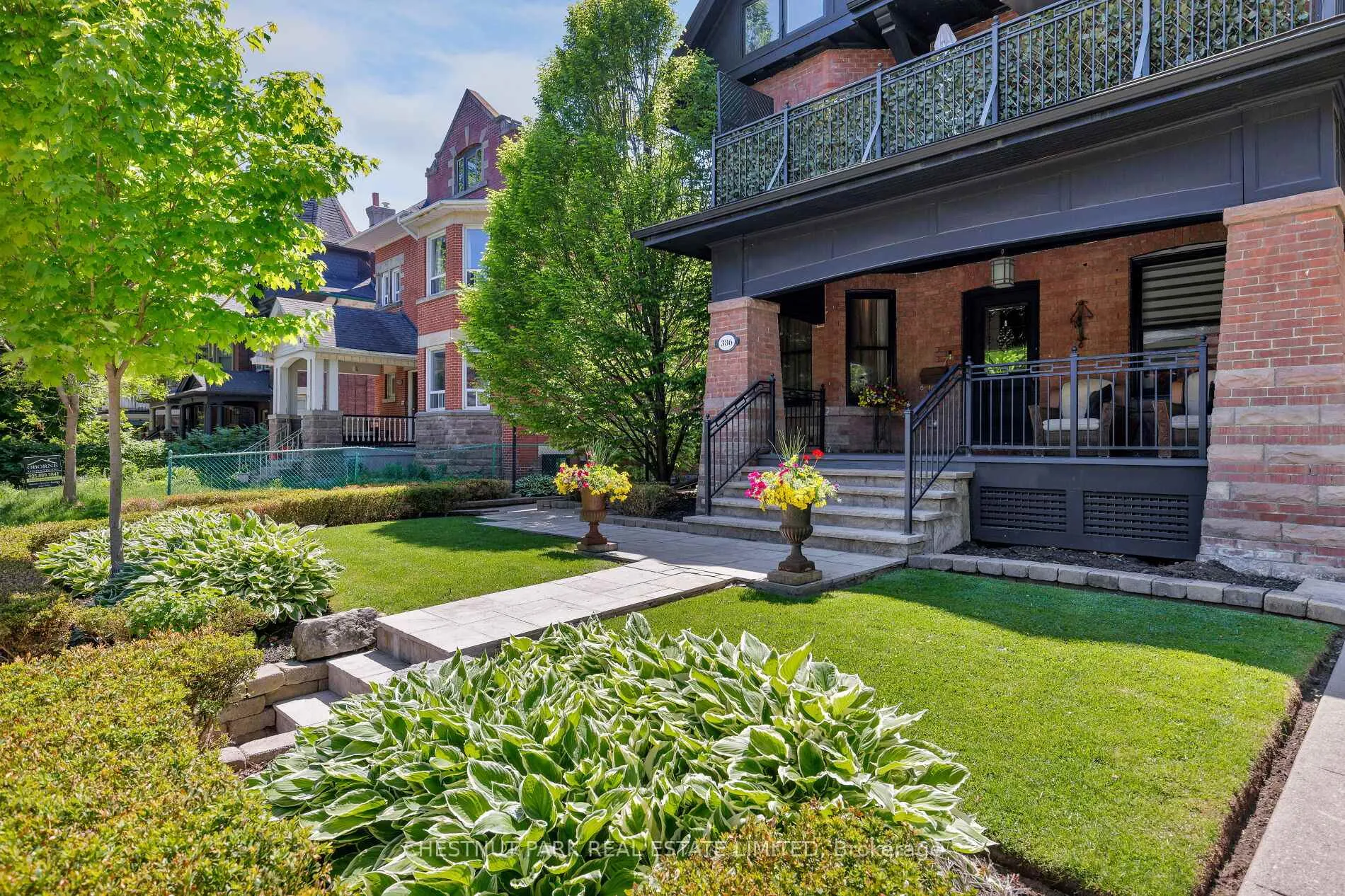 Photo 3 of 386 Palmerston Boulevard, Toronto, Palmerston-Little Italy — HOMEH