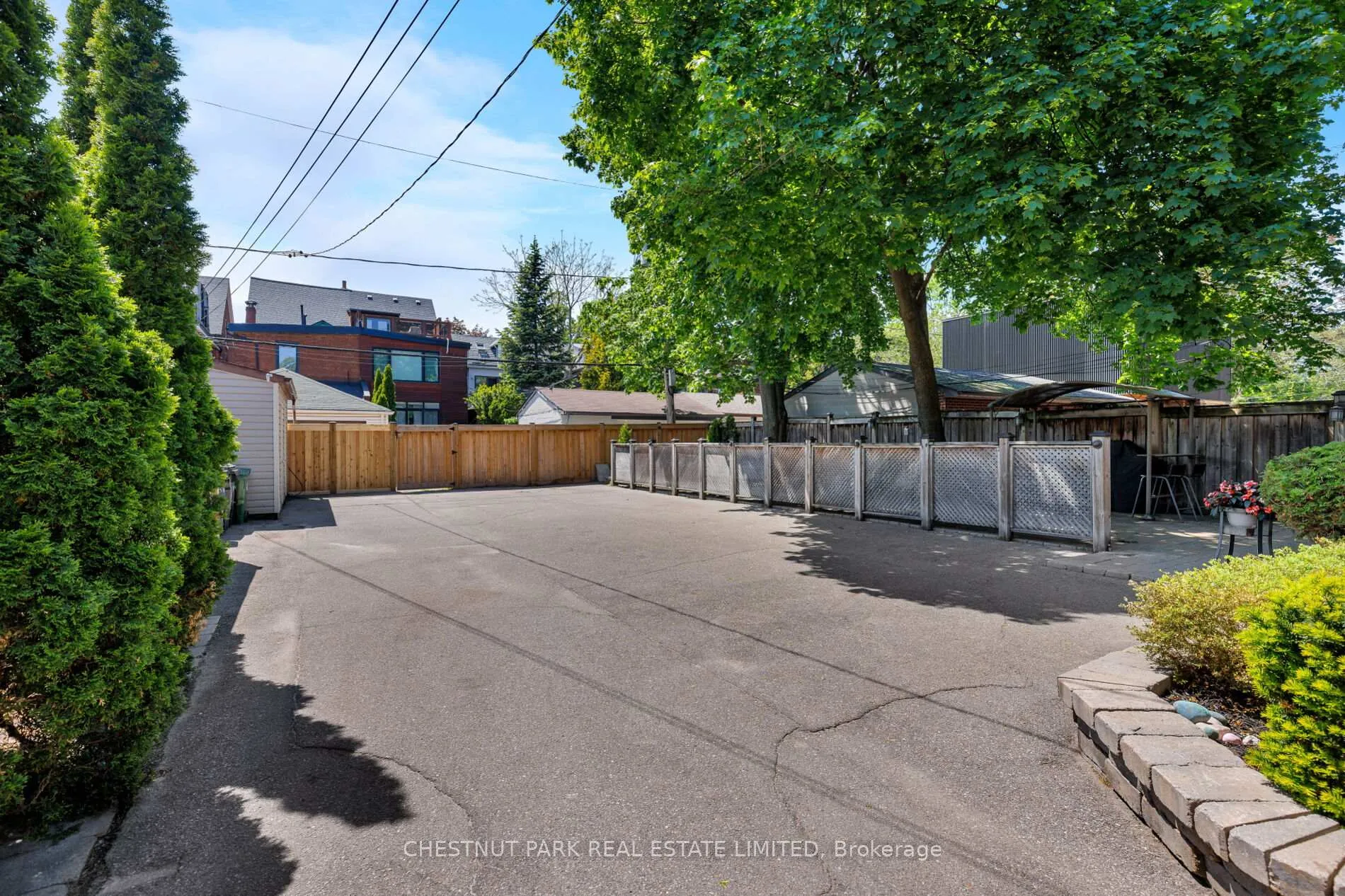 Photo 6 of 386 Palmerston Boulevard, Toronto, Palmerston-Little Italy — HOMEH