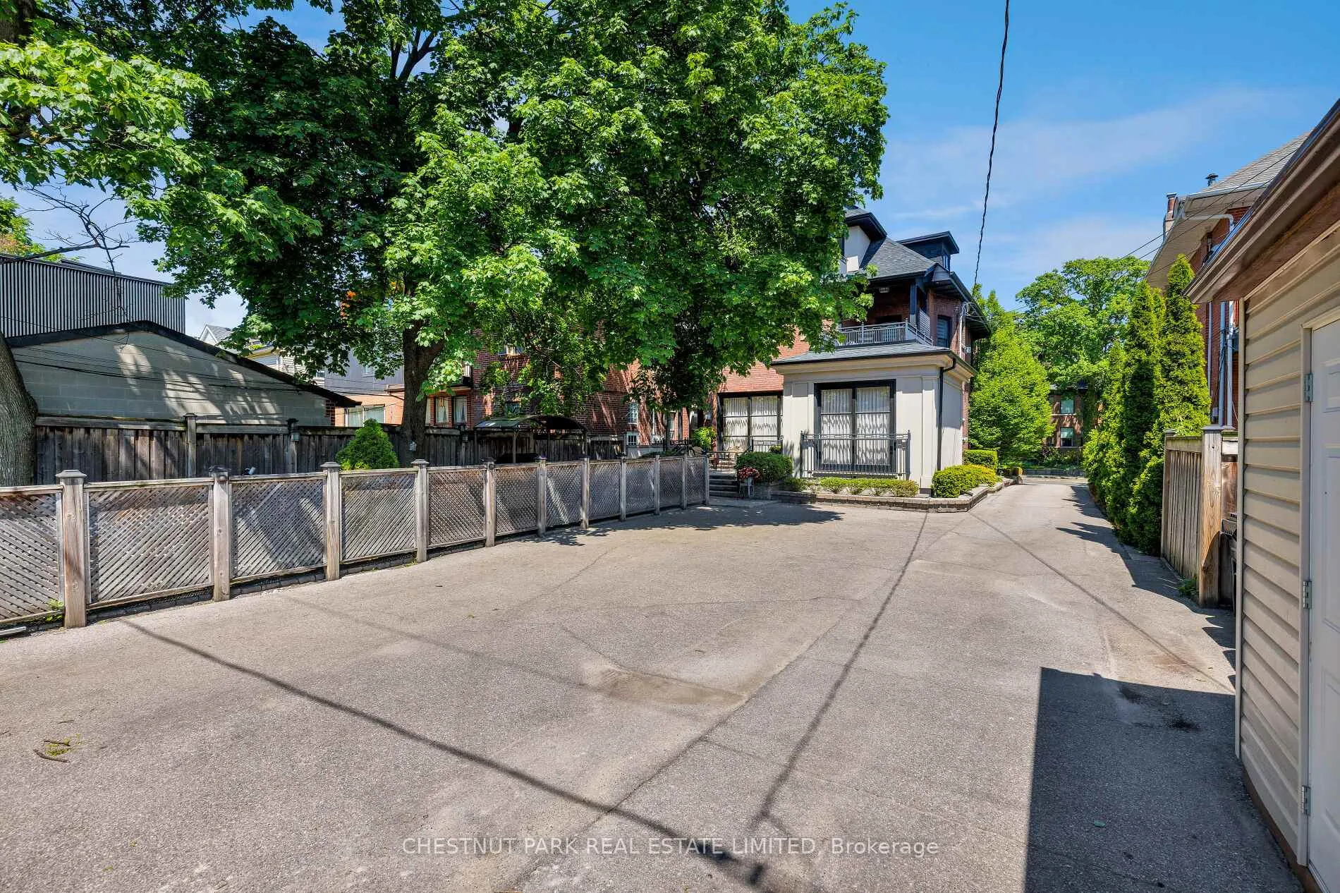 Photo 7 of 386 Palmerston Boulevard, Toronto, Palmerston-Little Italy — HOMEH