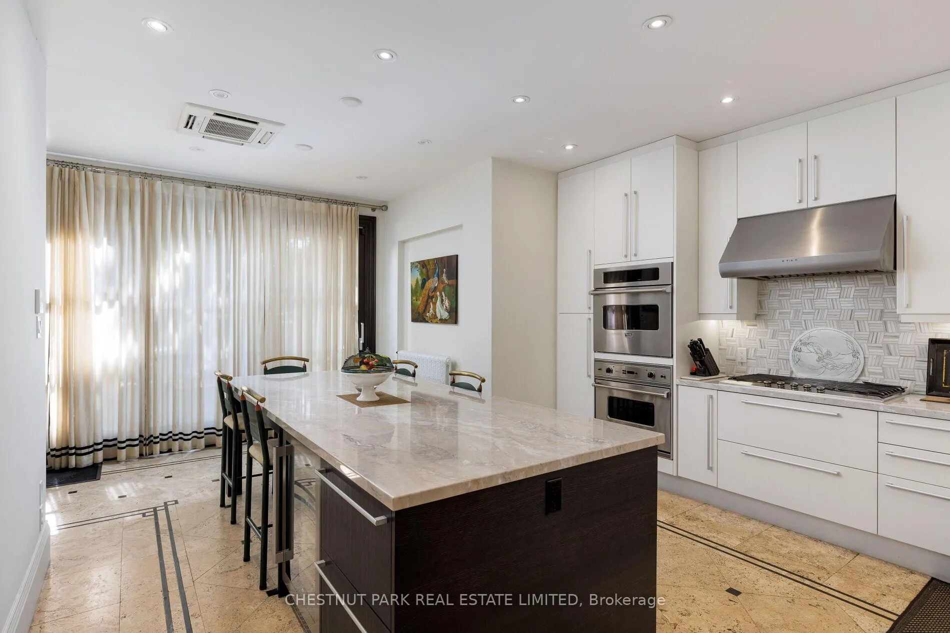 Photo 15 of 386 Palmerston Boulevard, Toronto, Palmerston-Little Italy — HOMEH