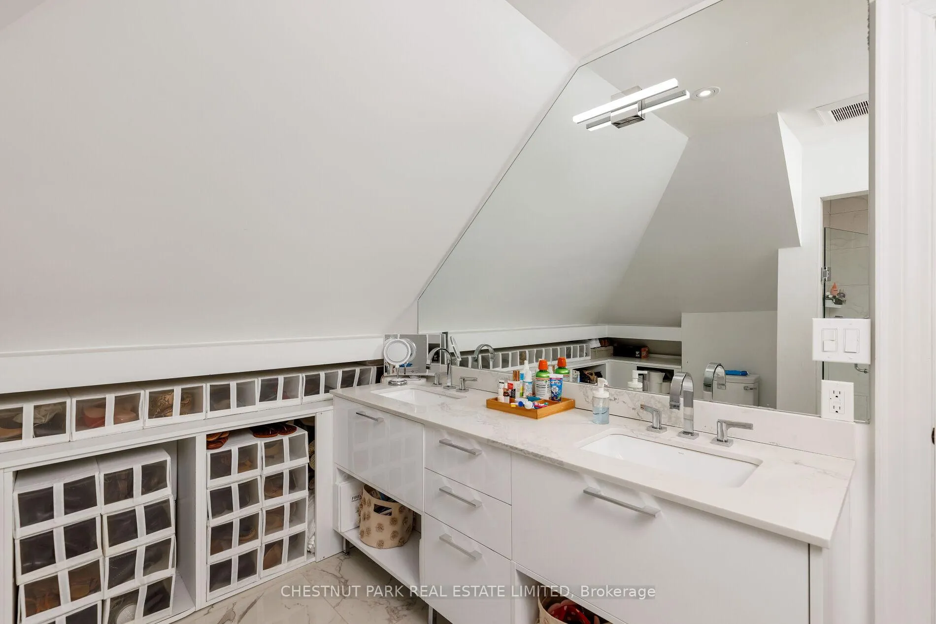 Photo 33 of 386 Palmerston Boulevard, Toronto, Palmerston-Little Italy — HOMEH