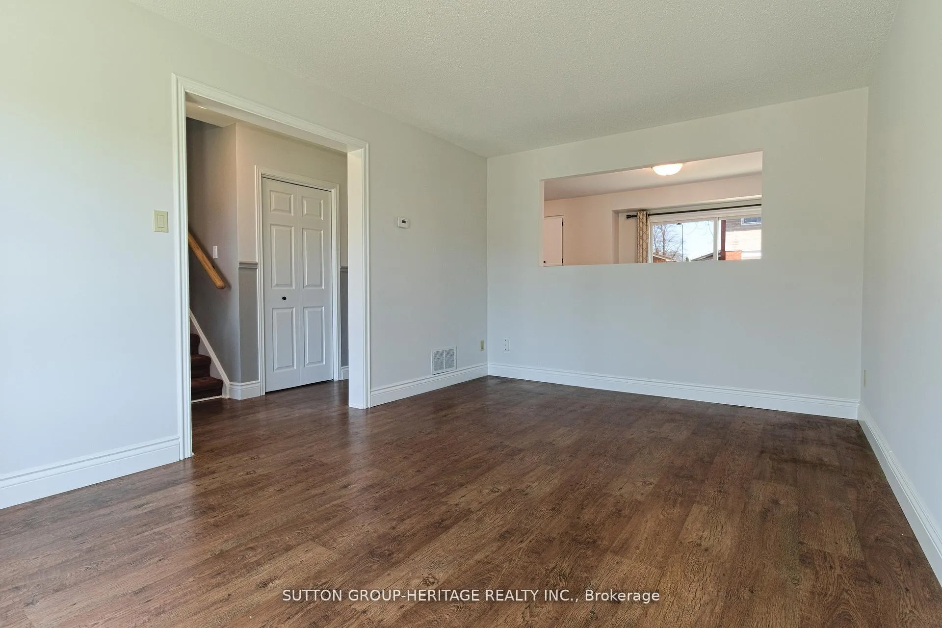 Photo 4 of 159 Melissa Crescent, Whitby, Blue Grass Meadows — HOMEH