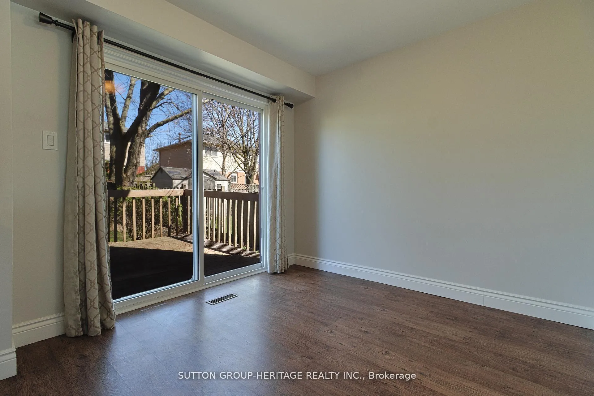 Photo 7 of 159 Melissa Crescent, Whitby, Blue Grass Meadows — HOMEH