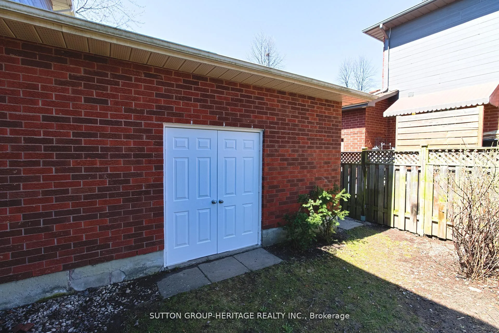 Photo 18 of 159 Melissa Crescent, Whitby, Blue Grass Meadows — HOMEH