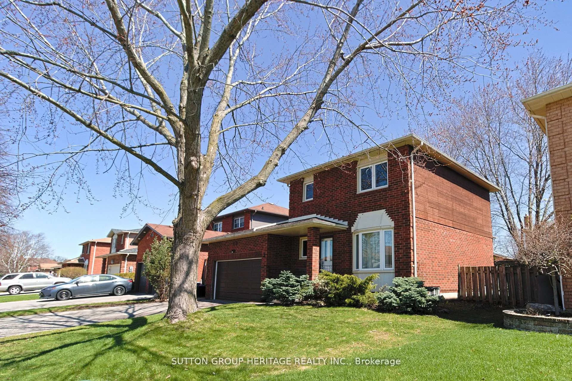 Photo 23 of 159 Melissa Crescent, Whitby, Blue Grass Meadows — HOMEH
