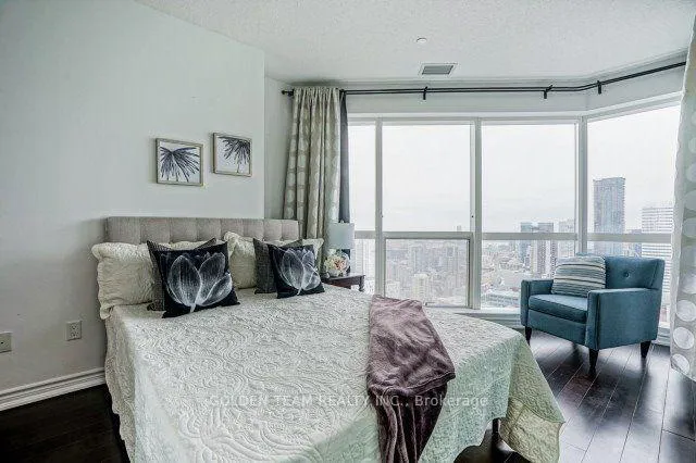 Photo 10 of Unit 3508, 386 Yonge Street, Toronto, Bay Street Corridor — HOMEH