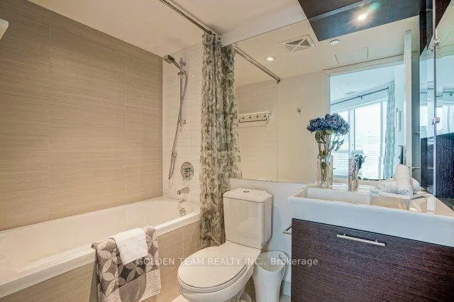 Photo 11 of Unit 3508, 386 Yonge Street, Toronto, Bay Street Corridor — HOMEH