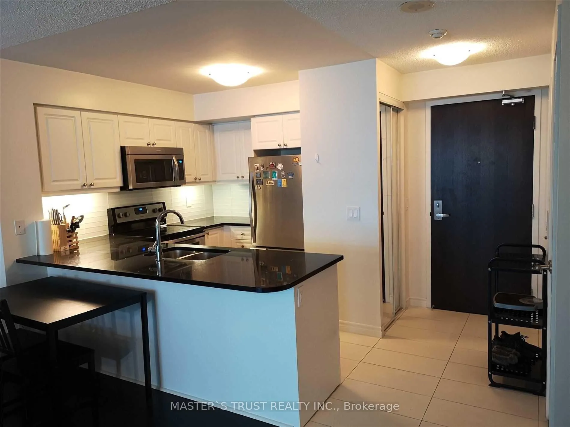 Photo 4 of Unit 3908, 19 Grand Trunk Crescent, Toronto, Waterfront Communities — HOMEH