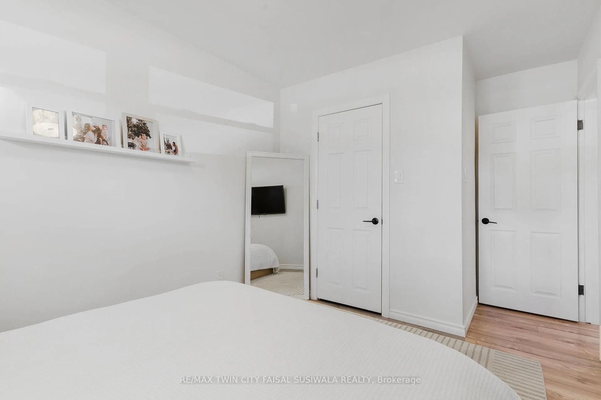 Photo 19 of 42 Fourth Avenue, Cambridge — HOMEH
