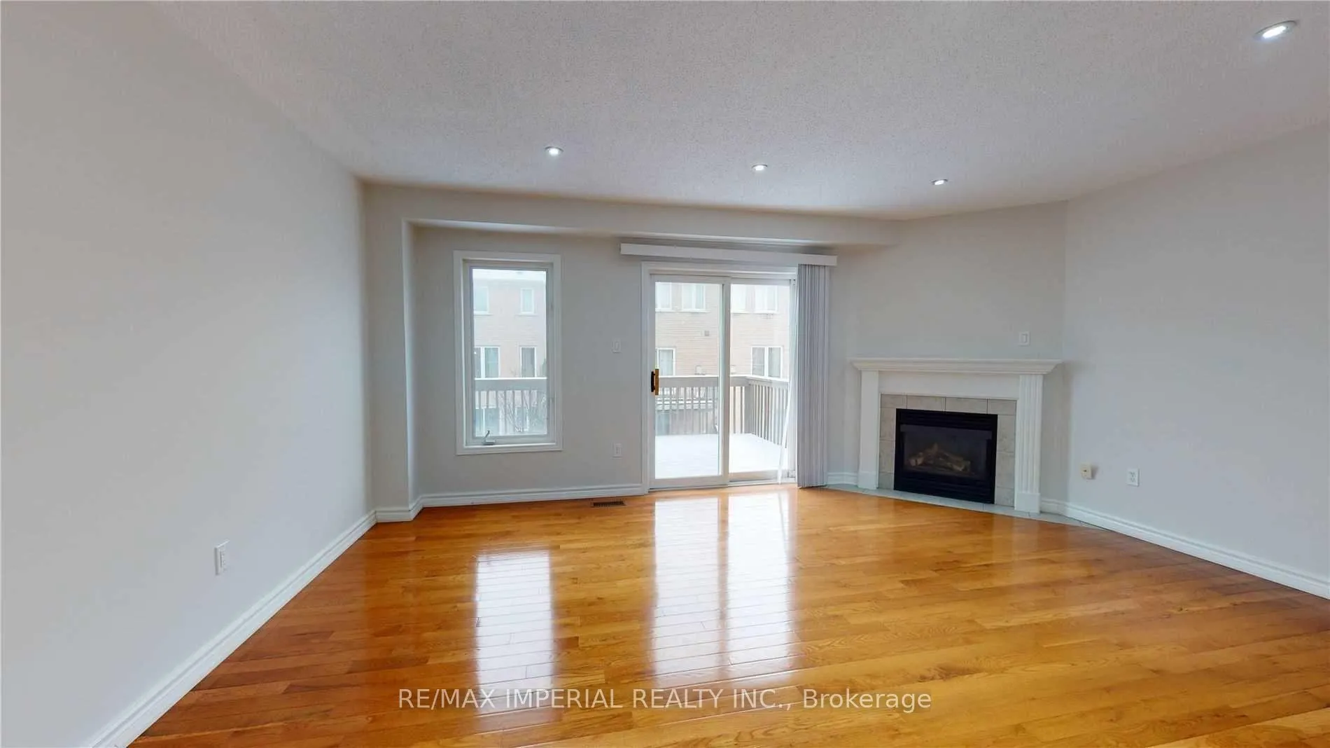 Photo 3 of Unit Bedroom 1, 55 Sassafras Circle, Vaughan, Patterson — HOMEH