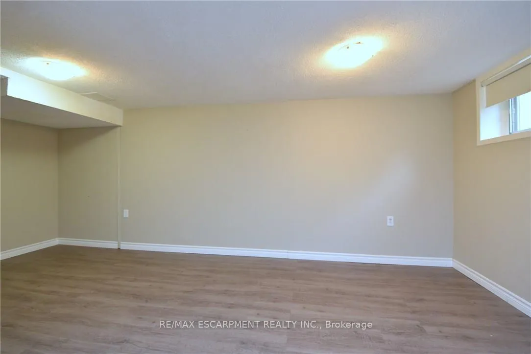 Photo 19 of 278 Huxley Avenue S, Hamilton, Delta — HOMEH