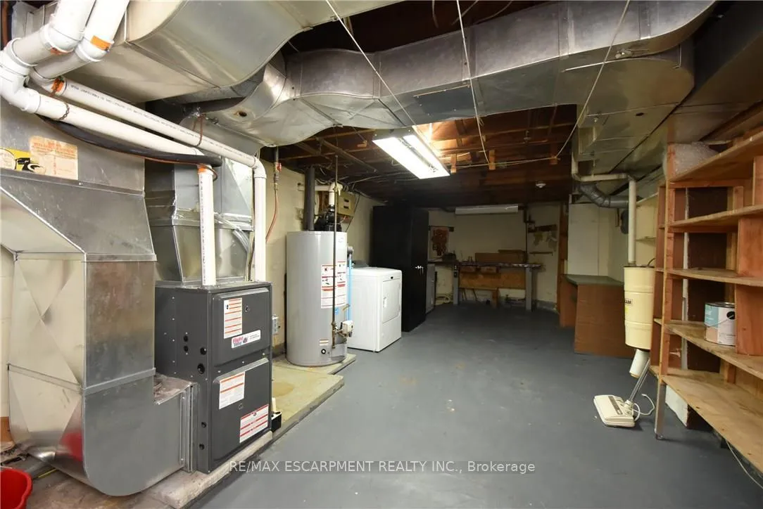 Photo 24 of 278 Huxley Avenue S, Hamilton, Delta — HOMEH