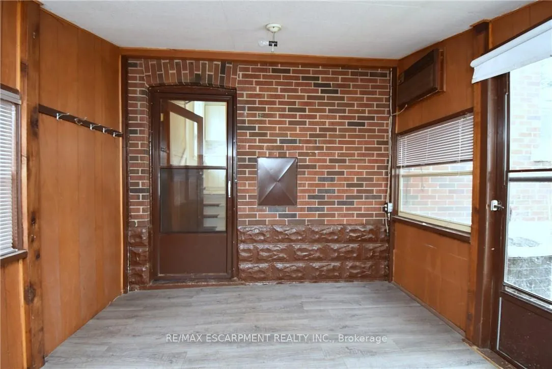 Photo 26 of 278 Huxley Avenue S, Hamilton, Delta — HOMEH