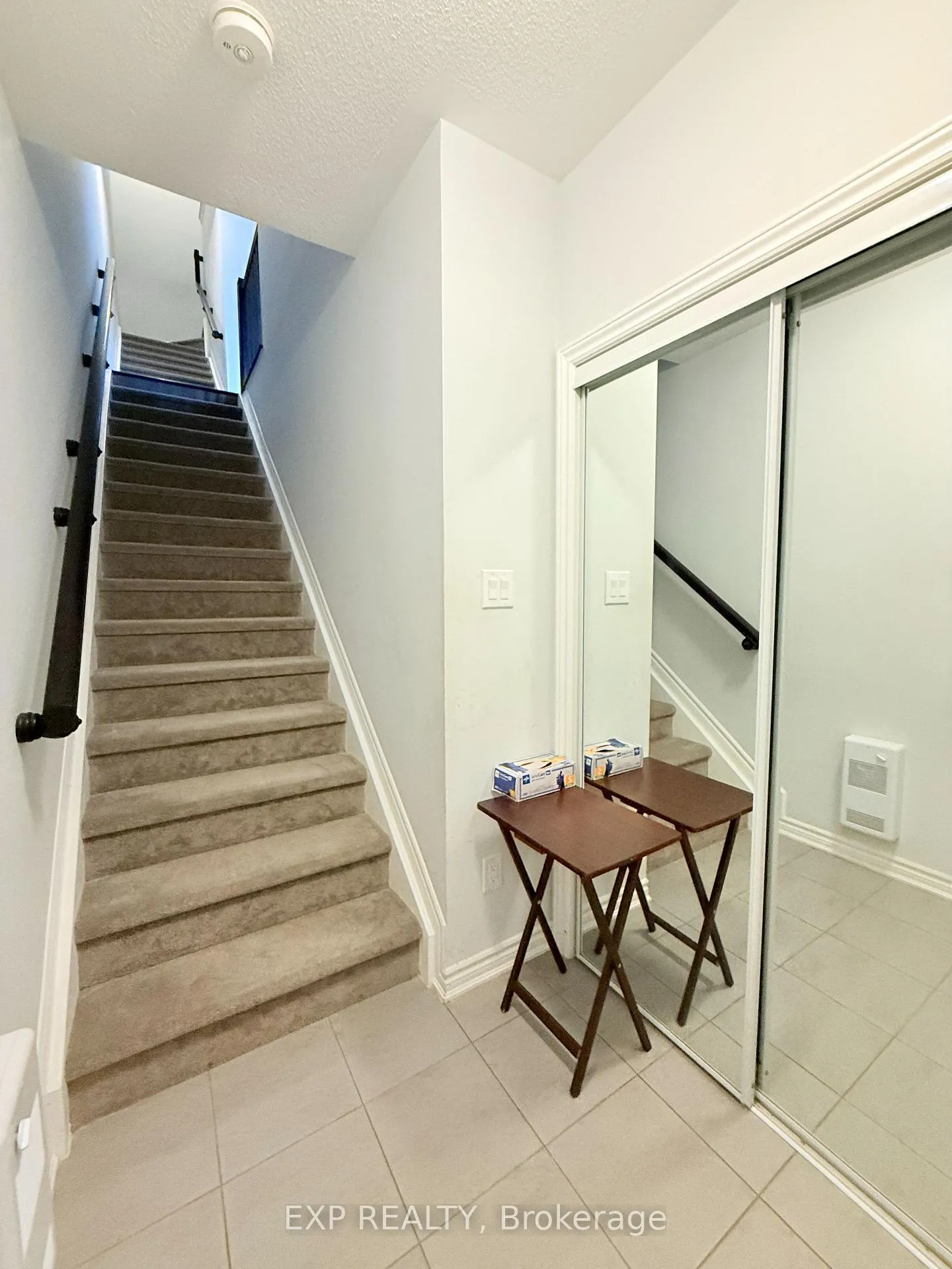 Photo 3 of 417 Pilot Private, Ottawa, Kanata - Emerald Meadows/Trailwest — HOMEH