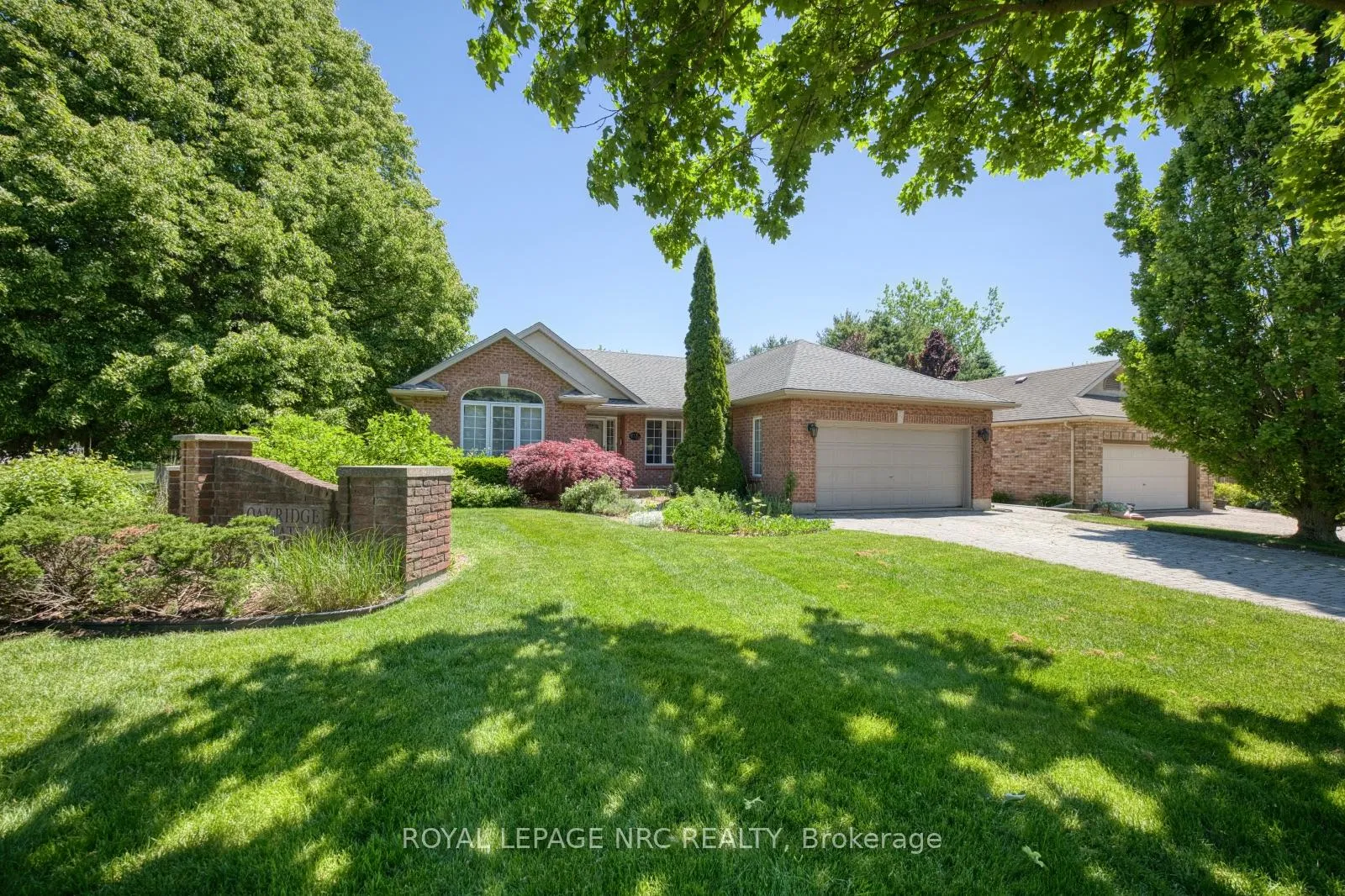 Photo 3 of 39 Oakridge Boulevard, Pelham, Fonthill — HOMEH