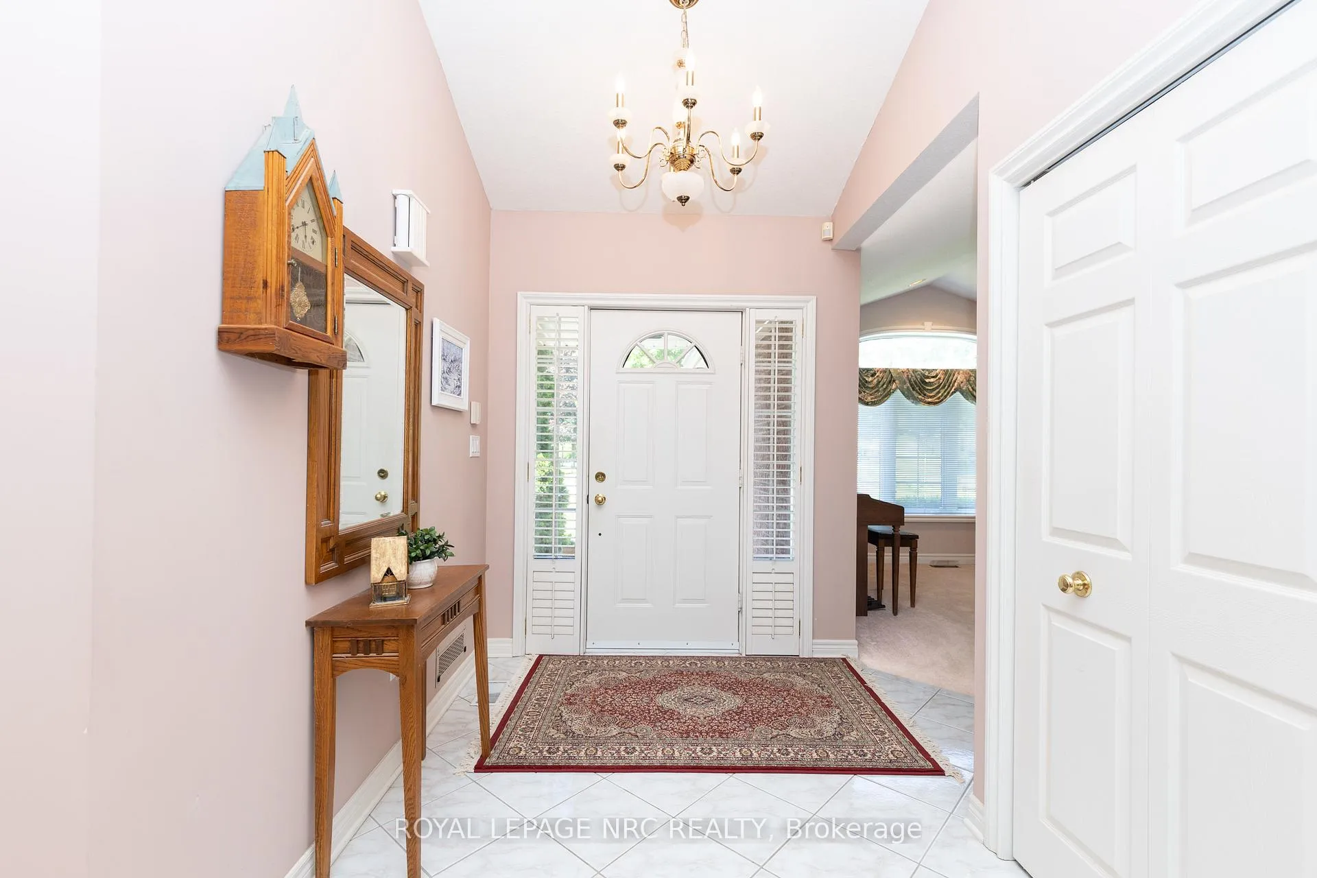 Photo 13 of 39 Oakridge Boulevard, Pelham, Fonthill — HOMEH
