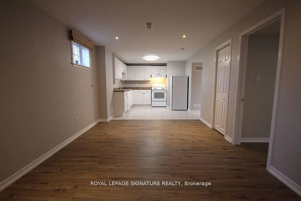 Photo 5 of Unit Lower, 70 Penbridge Circle, Brampton, Fletcher's Meadow — HOMEH