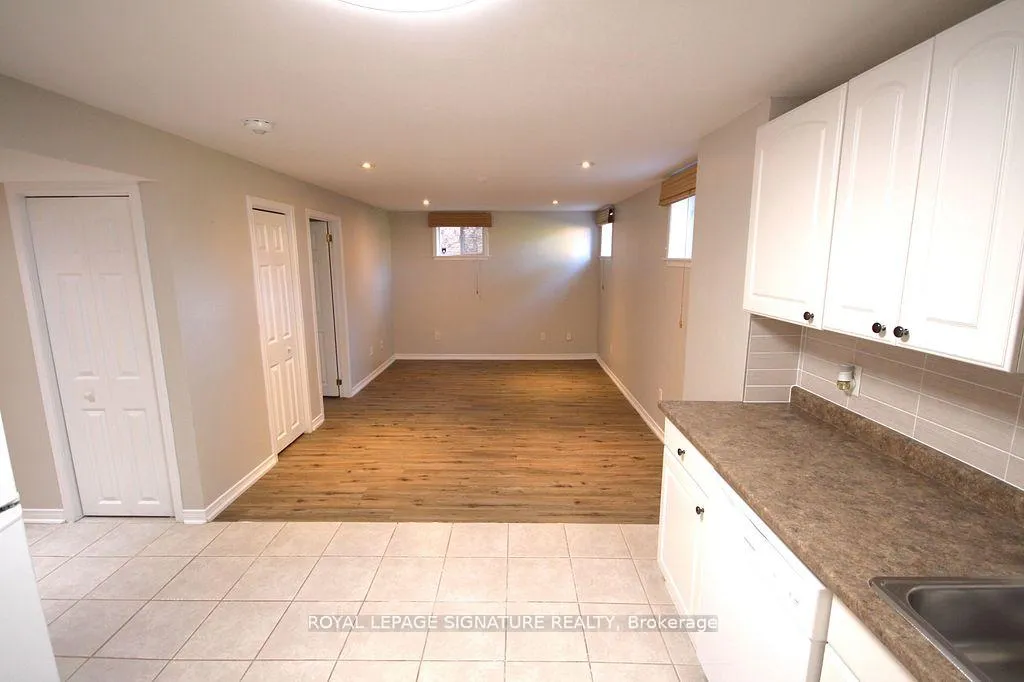 Photo 6 of Unit Lower, 70 Penbridge Circle, Brampton, Fletcher's Meadow — HOMEH