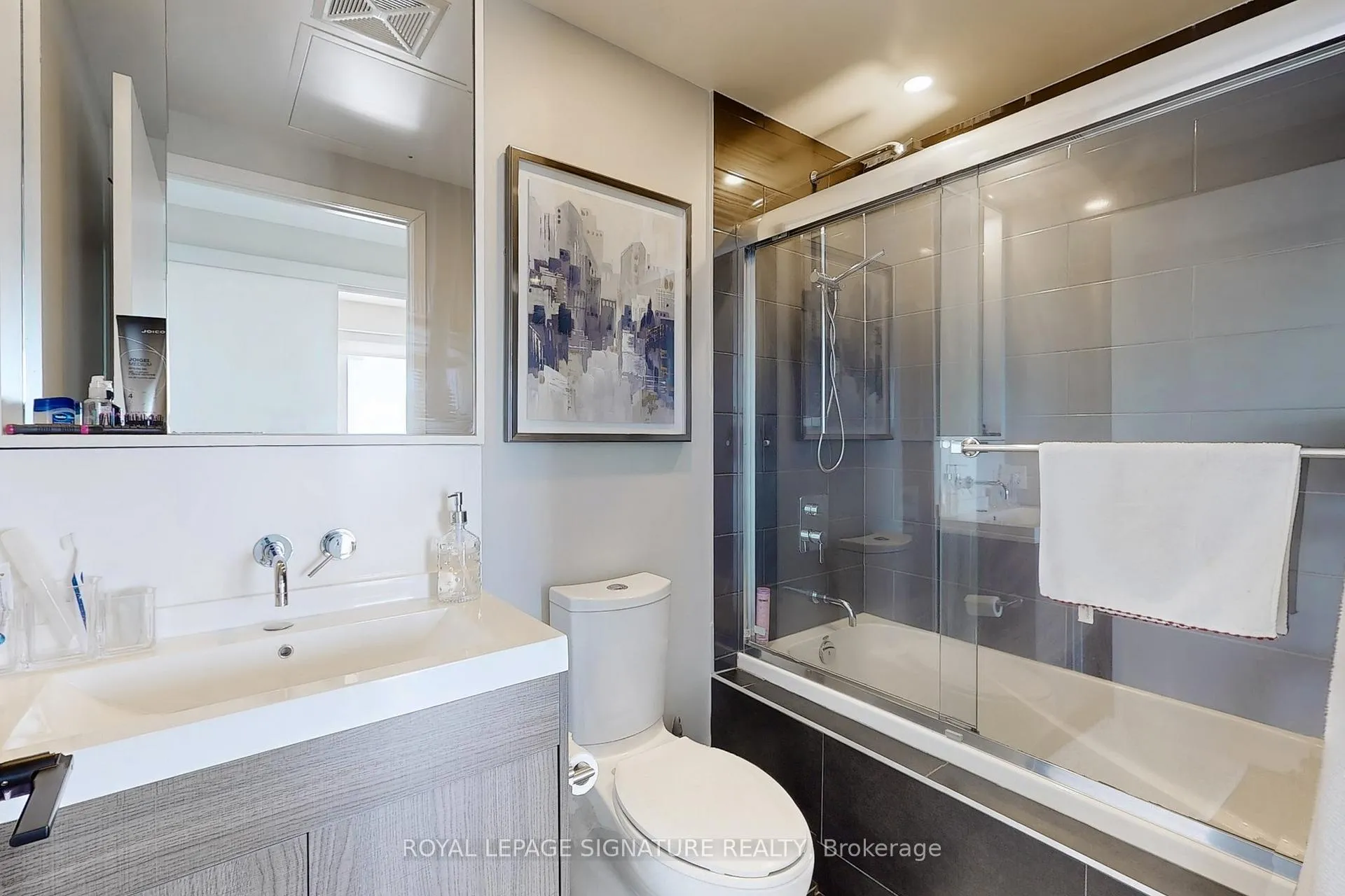 Photo 18 of Unit 4409, 197 Yonge Street, Toronto, Church-Yonge Corridor — HOMEH