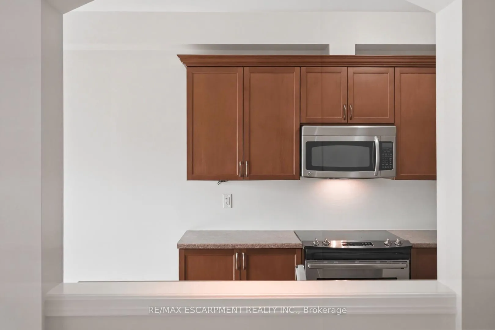 Photo 8 of Unit 35, 99 Panabaker Drive, Hamilton, Ancaster — HOMEH