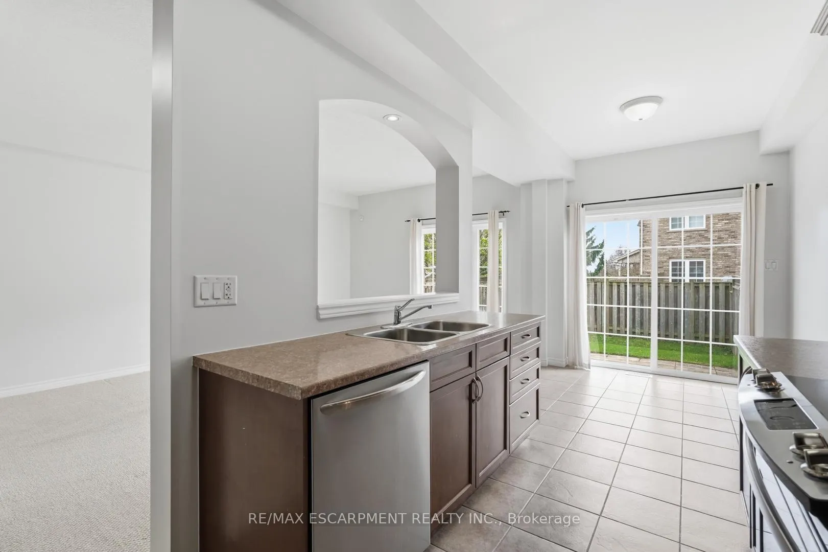 Photo 12 of Unit 35, 99 Panabaker Drive, Hamilton, Ancaster — HOMEH