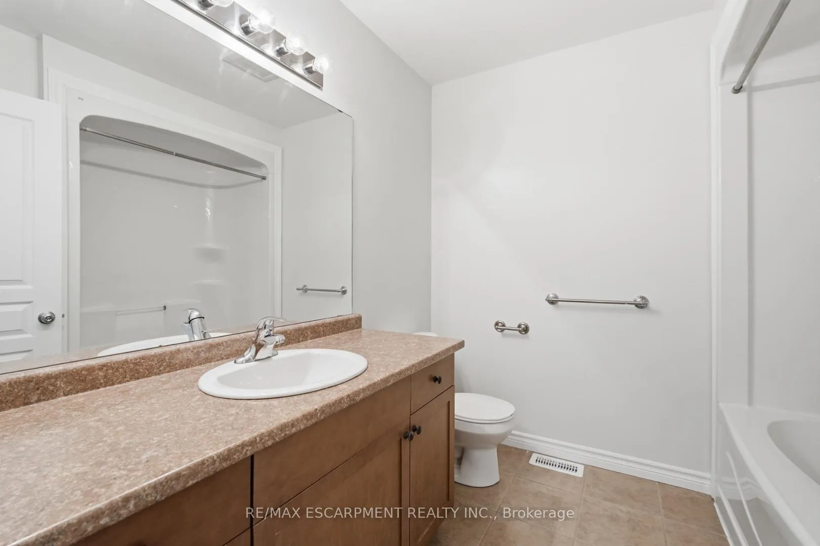 Photo 29 of Unit 35, 99 Panabaker Drive, Hamilton, Ancaster — HOMEH