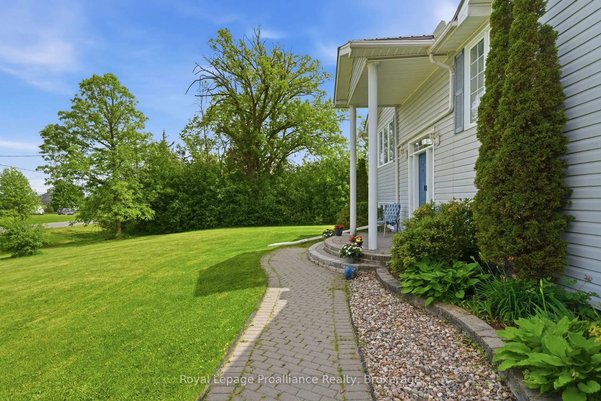 Photo 3 of 727 Mitchell Road, Belleville, Belleville Ward — HOMEH