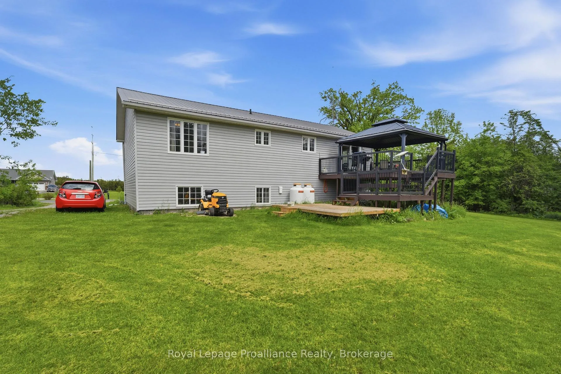 Photo 27 of 727 Mitchell Road, Belleville, Belleville Ward — HOMEH