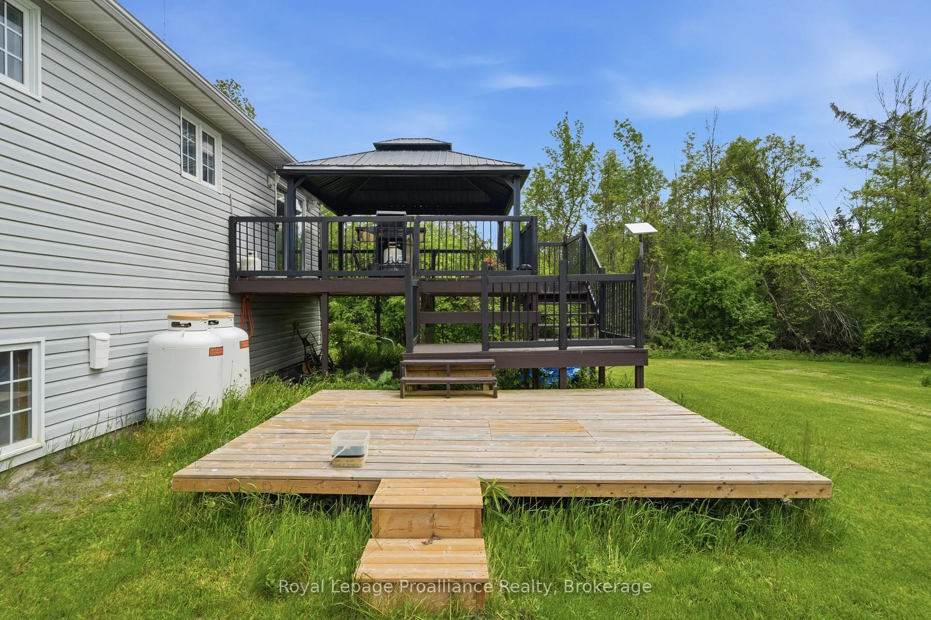 Photo 32 of 727 Mitchell Road, Belleville, Belleville Ward — HOMEH